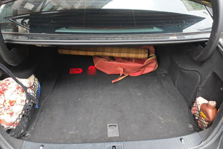Used Mercedes-Benz E-Class 2015 E 200 L Trunk
