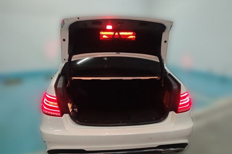 Used Mercedes-Benz E-Class 2015 E 260 L Sport Edition Trunk