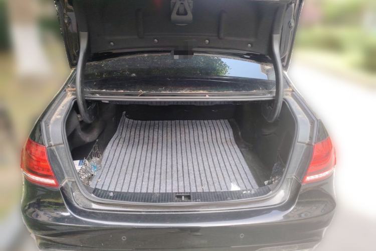 Used Mercedes-Benz E-Class 2015 Restyled E 260 L Sport Edition Trunk