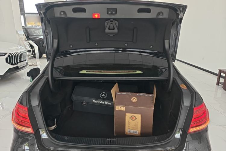 Used Mercedes-Benz E-Class 2015 E 200 L Sport Edition Trunk