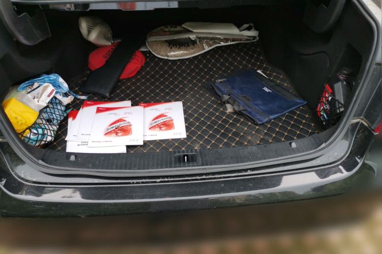 Used Mercedes-Benz E-Class 2015 E 260 L Trunk