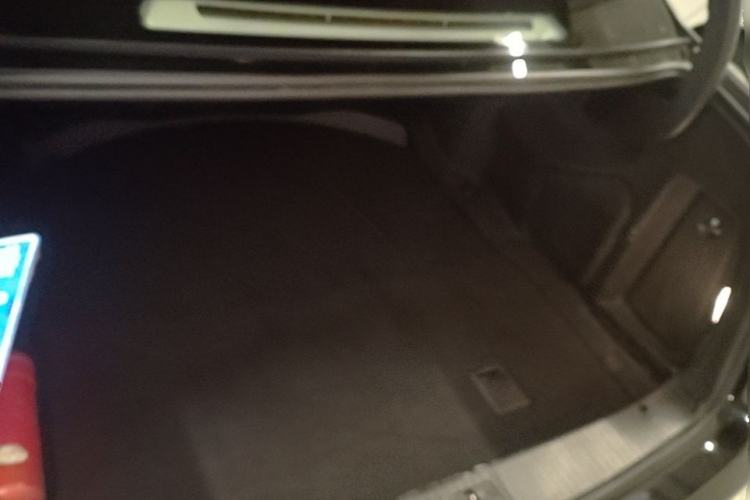 Used Mercedes-Benz E-Class 2015 E 200 L Trunk
