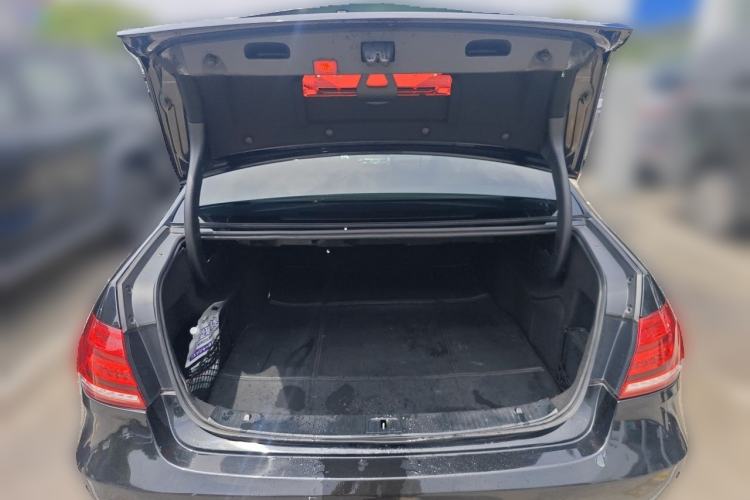 Used Mercedes-Benz E-Class 2015 E 320 L Trunk