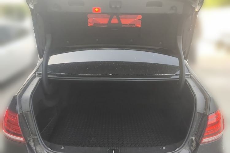 Used Mercedes-Benz E-Class 2015 E 320 L Sport 4MATIC Trunk