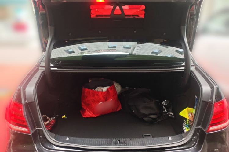 Used Mercedes-Benz E-Class 2015 E 200 L Trunk