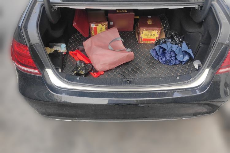 Used Mercedes-Benz E-Class 2015 E 200 L Trunk