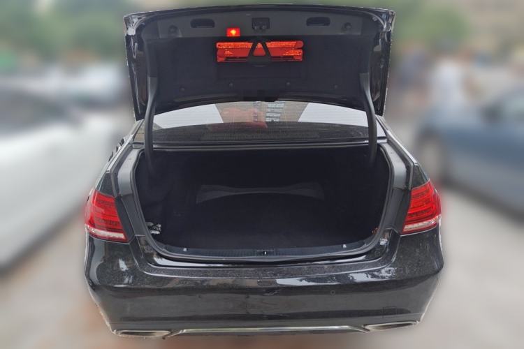 Used Mercedes-Benz E-Class 2015 E 200 L Trunk