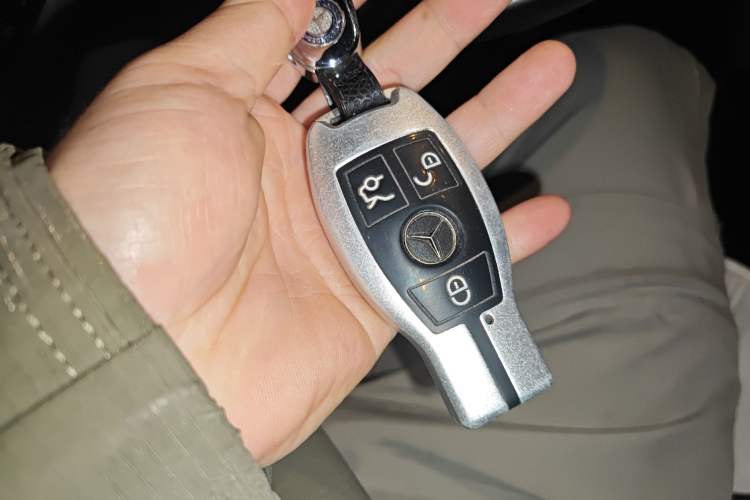 Used Mercedes-Benz E-Class 2015 E 260 L Sport Edition Vehicle Key