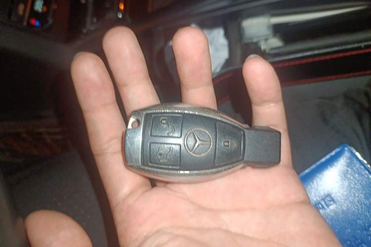 Used Mercedes-Benz E-Class 2015 Restyled E 260 L Sport Edition Vehicle Key