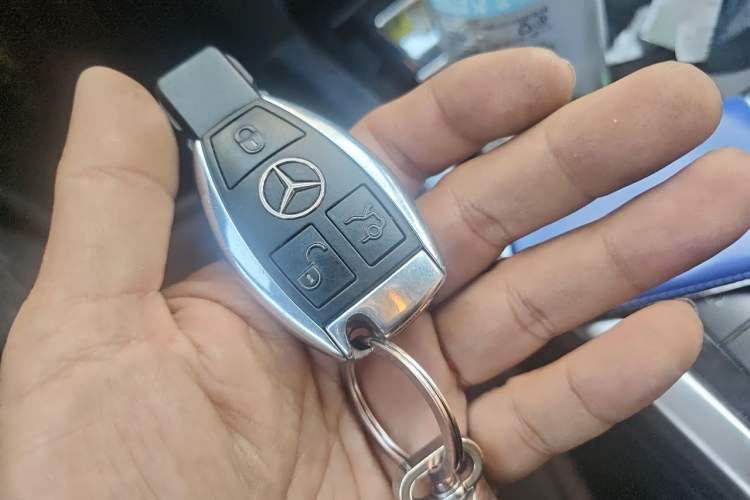 Used Mercedes-Benz E-Class 2015 Revised E 260 L Vehicle Key