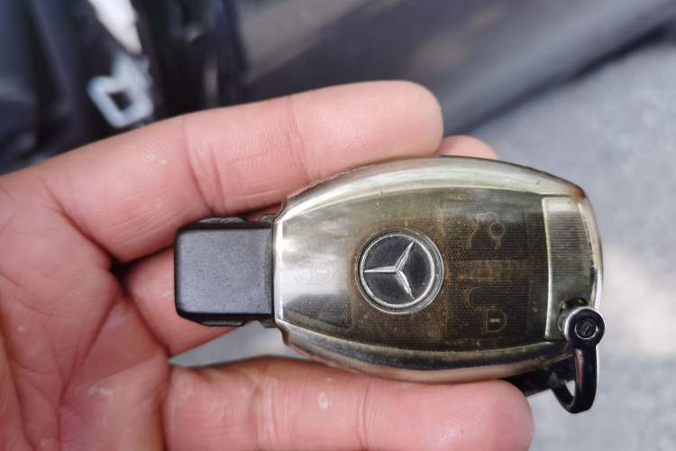 Used Mercedes-Benz E-Class 2015 E 260 L Sport Edition Vehicle Key