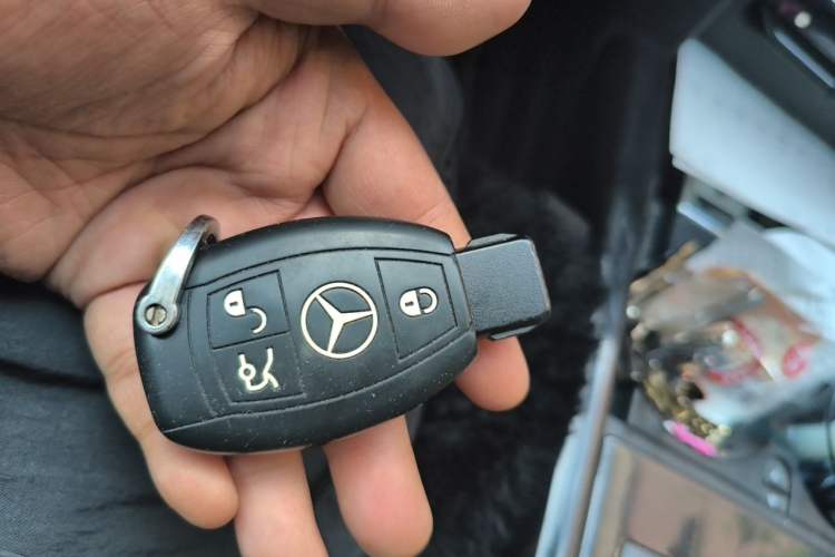 Used Mercedes-Benz E-Class 2015 Restyled E 260 L Sport Edition Vehicle Key