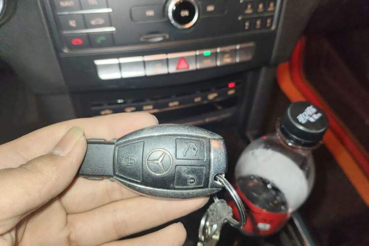 Used Mercedes-Benz E-Class 2015 Facelift E 200 L Vehicle Key