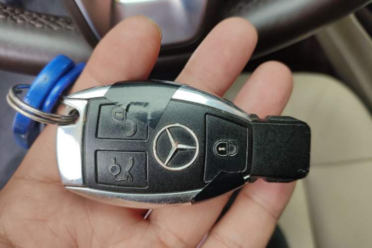 Used Mercedes-Benz E-Class 2015 E 260 L Sport Luxury Model Vehicle Key