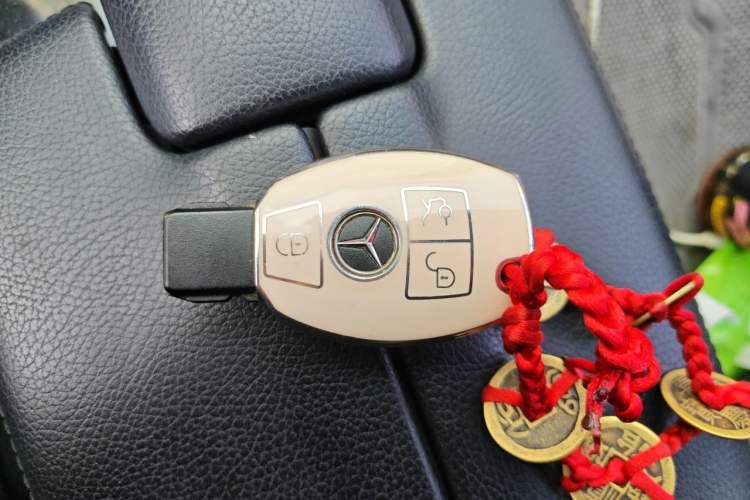 Used Mercedes-Benz E-Class 2015 E 260 L Sport Edition Vehicle Key