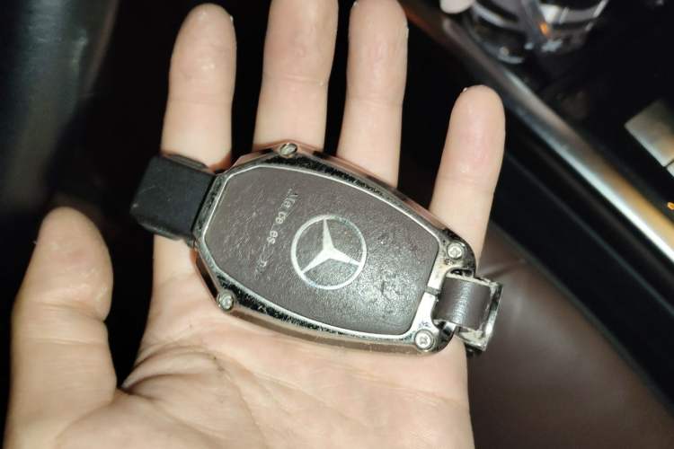 Used Mercedes-Benz E-Class 2015 E 260 L Sport Luxury Model Vehicle Key