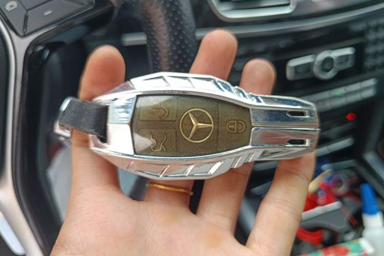 Used Mercedes-Benz E-Class 2015 E 260 L Sport Edition Vehicle Key