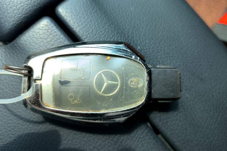 Used Mercedes-Benz E-Class 2015 Restyled E 260 L Sport Edition Vehicle Key