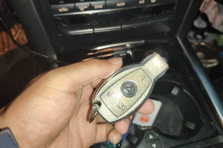 Used Mercedes-Benz E-Class 2015 Restyled E 260 L Sport Edition Vehicle Key