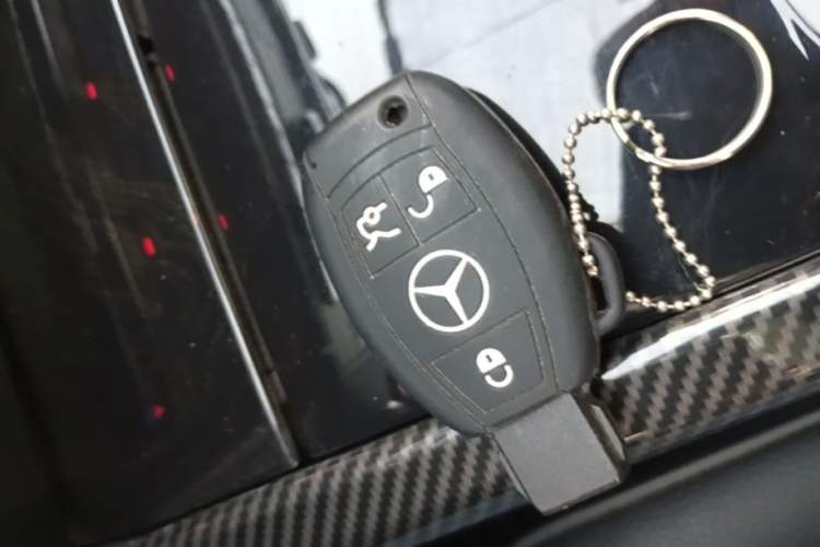 Used Mercedes-Benz E-Class 2015 Restyled E 260 L Sport Edition Vehicle Key