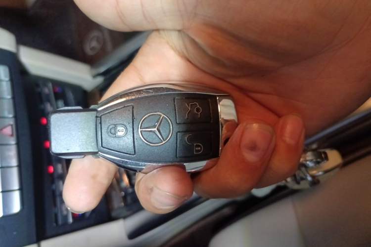Used Mercedes-Benz E-Class 2015 Revised E 260 L Vehicle Key
