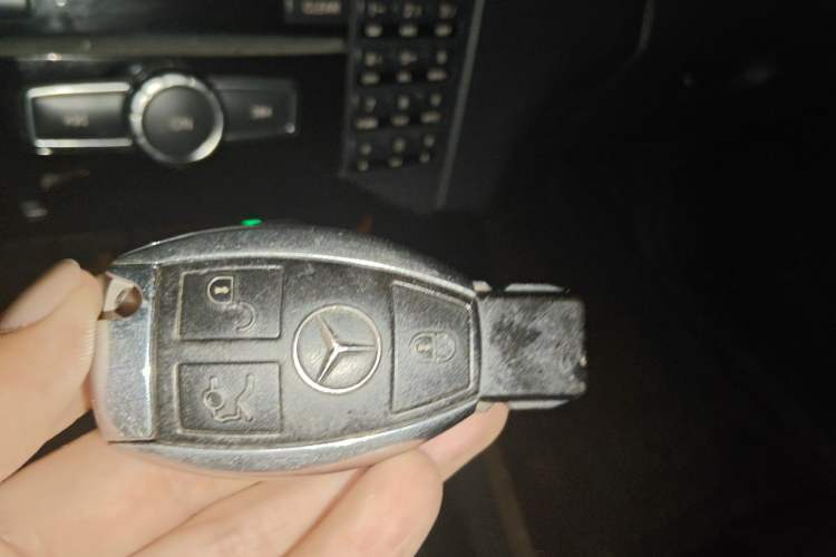 Used Mercedes-Benz E-Class 2015 E 320 L Sport Edition Vehicle Key