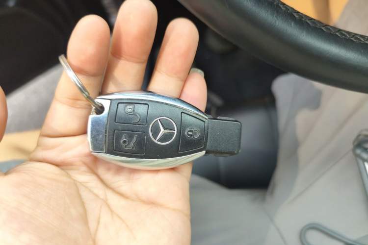 Used Mercedes-Benz E-Class 2015 Restyled E 260 L Sport Edition Vehicle Key