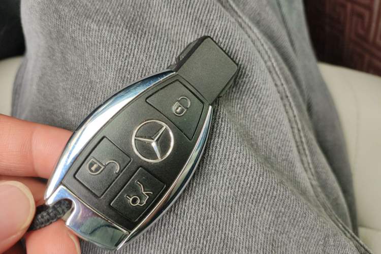 Used Mercedes-Benz E-Class 2015 Revised E 260 L Sporty and Stylish Edition Vehicle Key