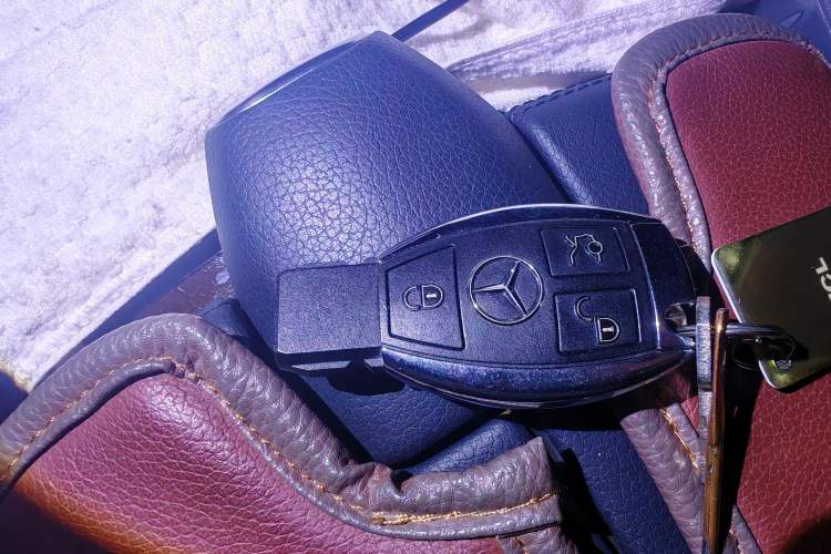 Used Mercedes-Benz E-Class 2015 E 260 L Vehicle Key