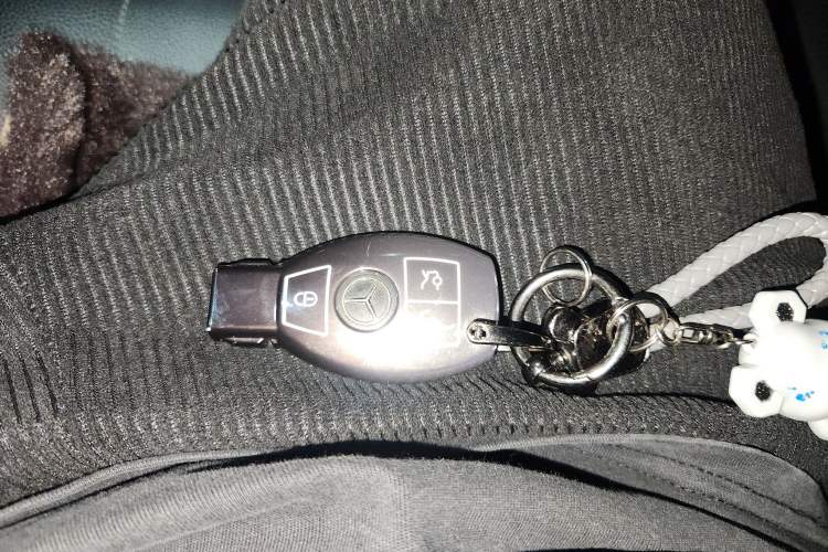 Used Mercedes-Benz E-Class 2015 Restyled E 260 L Sport Edition Vehicle Key