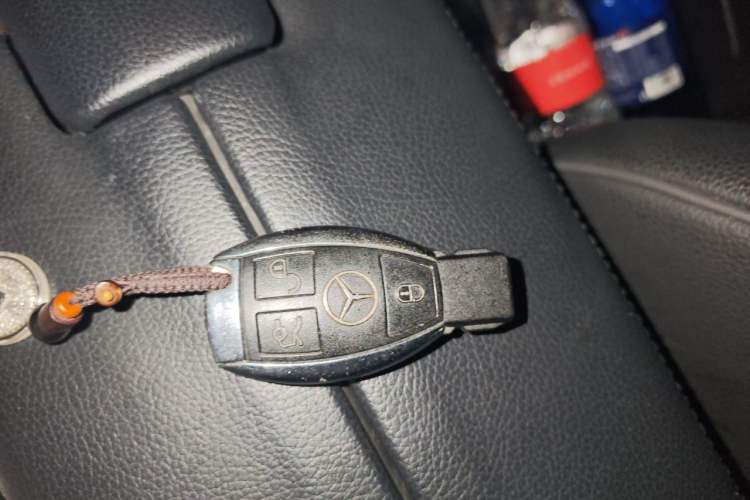 Used Mercedes-Benz E-Class 2015 Facelift E 200 L Vehicle Key
