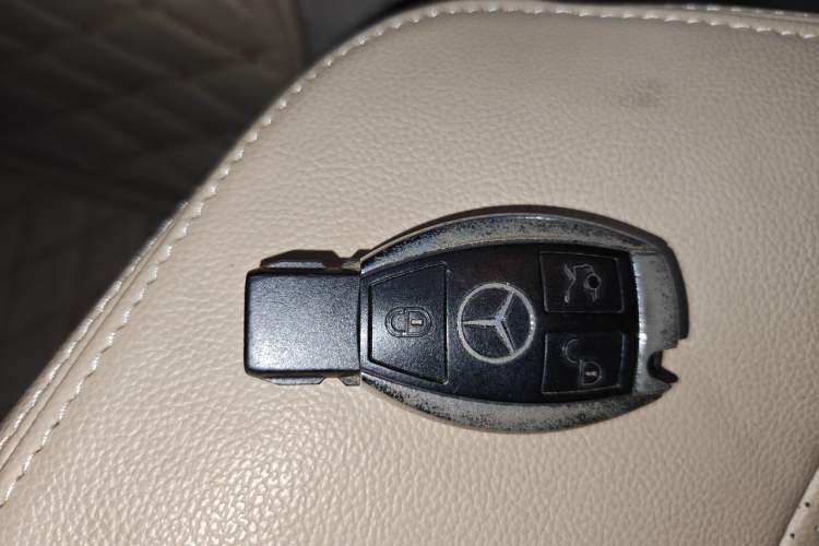 Used Mercedes-Benz E-Class 2015 Revised E 260 L Vehicle Key