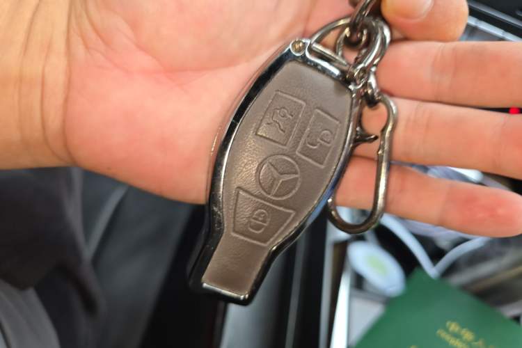 Used Mercedes-Benz E-Class 2015 E 200 L Vehicle Key
