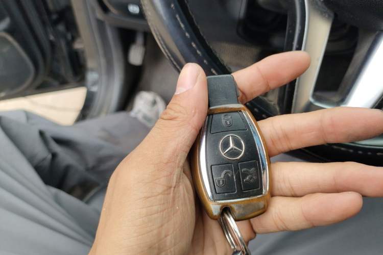 Used Mercedes-Benz E-Class 2015 E 260 L Sport Luxury Model Vehicle Key