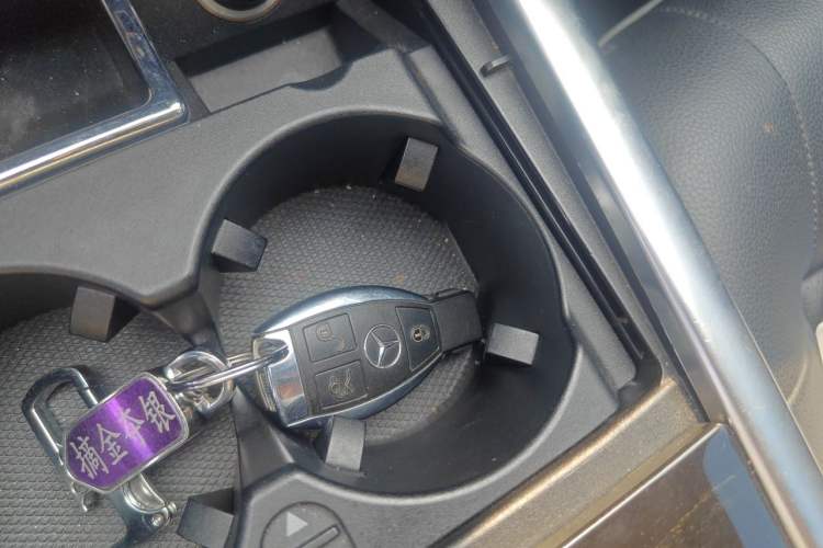 Used Mercedes-Benz E-Class 2015 E 260 L Sport Edition Vehicle Key