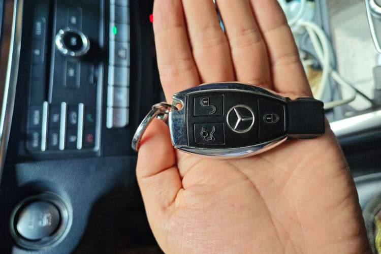 Used Mercedes-Benz E-Class 2015 E 260 L Luxury Model Vehicle Key