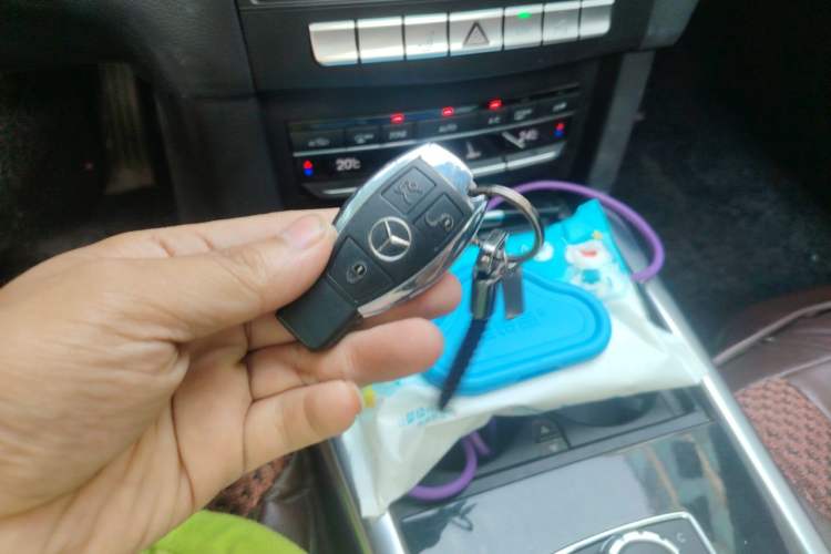 Used Mercedes-Benz E-Class 2015 Restyled E 260 L Sport Edition Vehicle Key