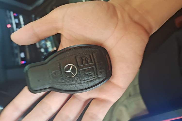 Used Mercedes-Benz E-Class 2015 Revised E 260 L Sporty and Stylish Edition Vehicle Key