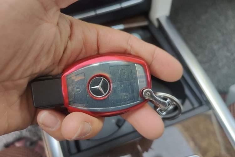 Used Mercedes-Benz E-Class 2015 Facelift E 200 L Vehicle Key
