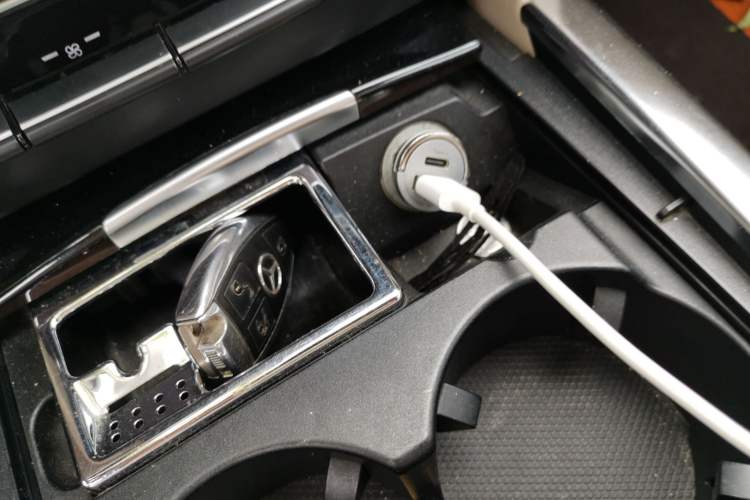 Used Mercedes-Benz E-Class 2015 E 260 L Vehicle Key