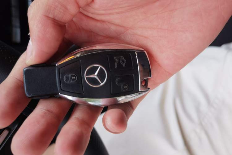 Used Mercedes-Benz E-Class 2015 E 200 L Vehicle Key