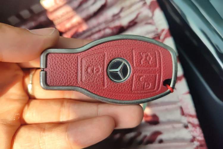 Used Mercedes-Benz E-Class 2015 E 320 L Sport 4MATIC Vehicle Key
