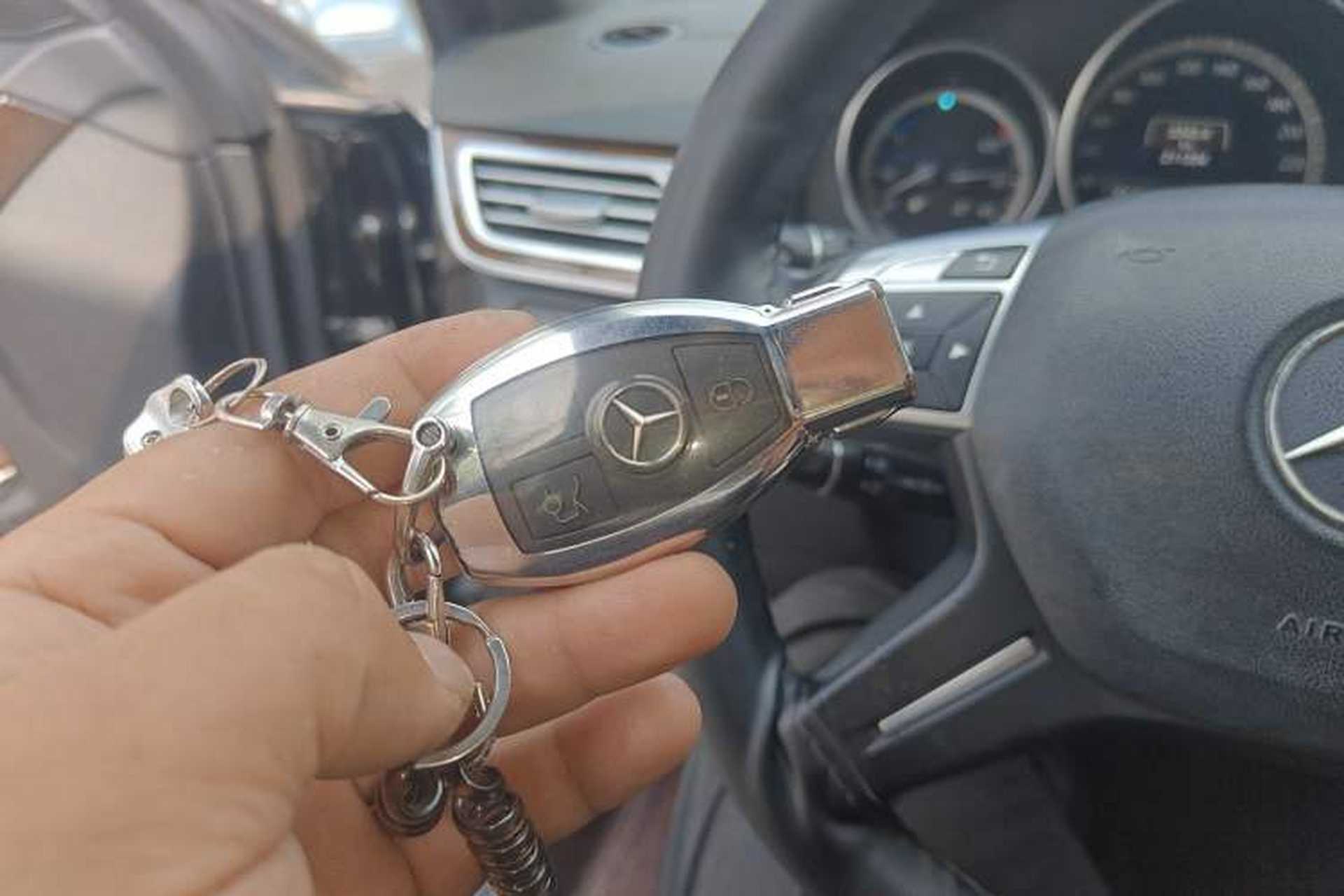 Used Mercedes-Benz E-Class 2015 E 320 L 4MATIC Vehicle Key