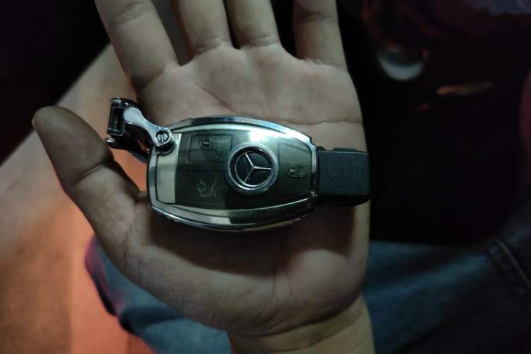 Used Mercedes-Benz E-Class 2015 E 200 L Vehicle Key