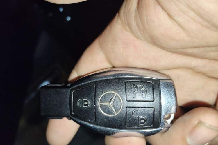 Used Mercedes-Benz E-Class 2015 Facelift E 200 L Vehicle Key
