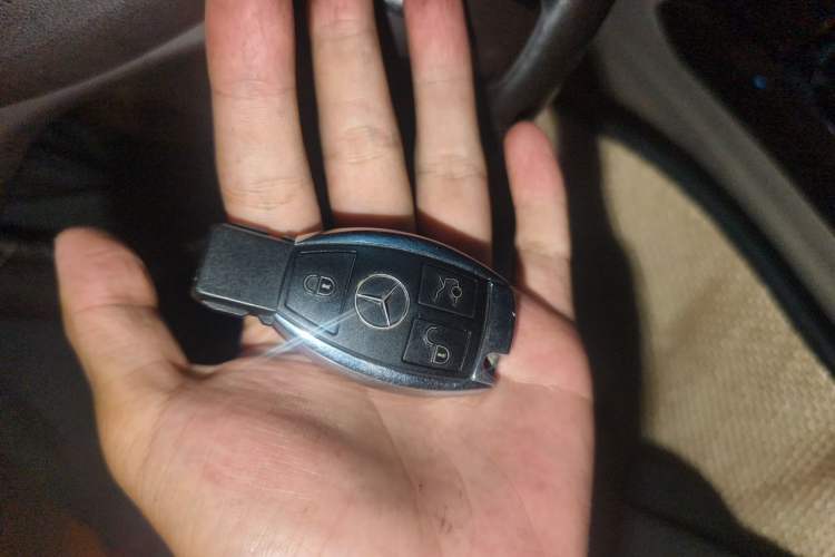 Used Mercedes-Benz E-Class 2015 E 200 L Vehicle Key