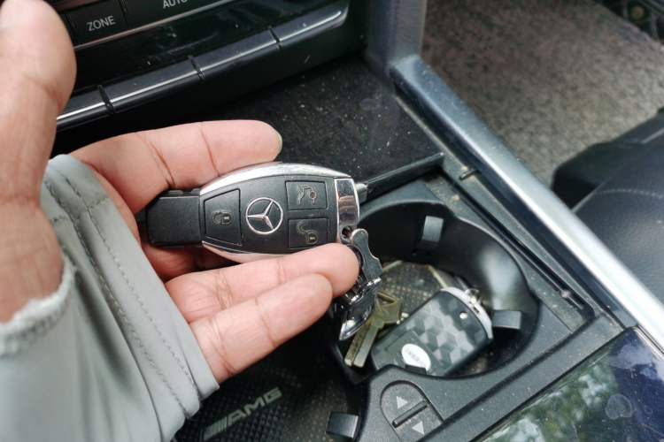 Used Mercedes-Benz E-Class 2015 Restyled E 260 L Sport Edition Vehicle Key