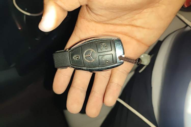 Used Mercedes-Benz E-Class 2015 E 260 L Sport Edition Vehicle Key