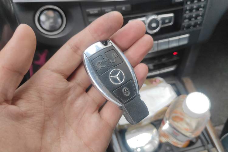 Used Mercedes-Benz E-Class 2015 E 200 L Vehicle Key