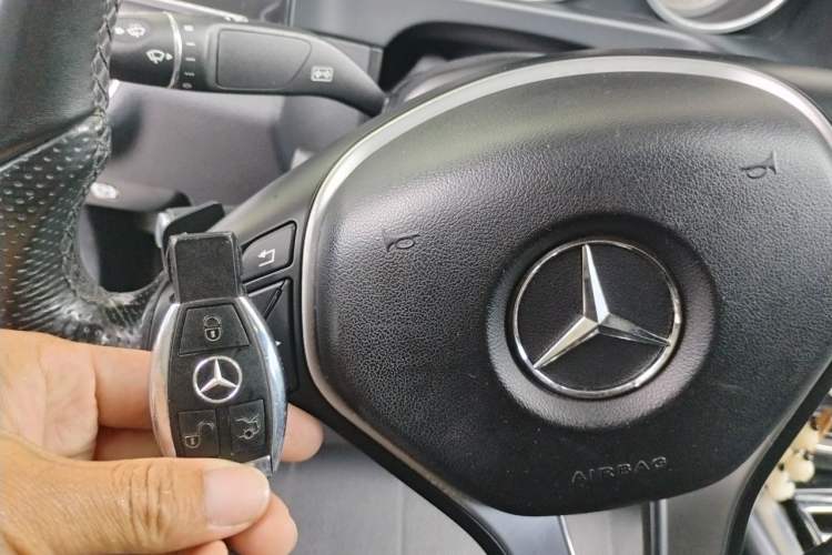 Used Mercedes-Benz E-Class 2015 Restyled E 260 L Sport Edition Vehicle Key